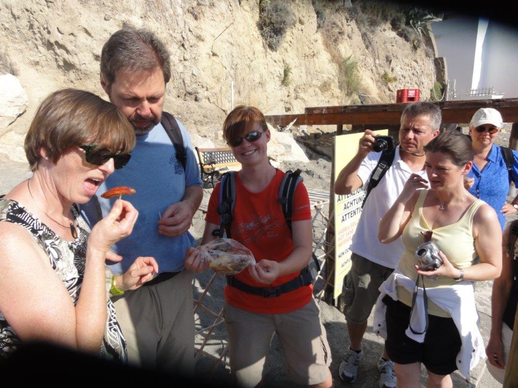 Ausflüge auf Ischia. Gourmet-Wanderung. Auf Fumarolen gekocht