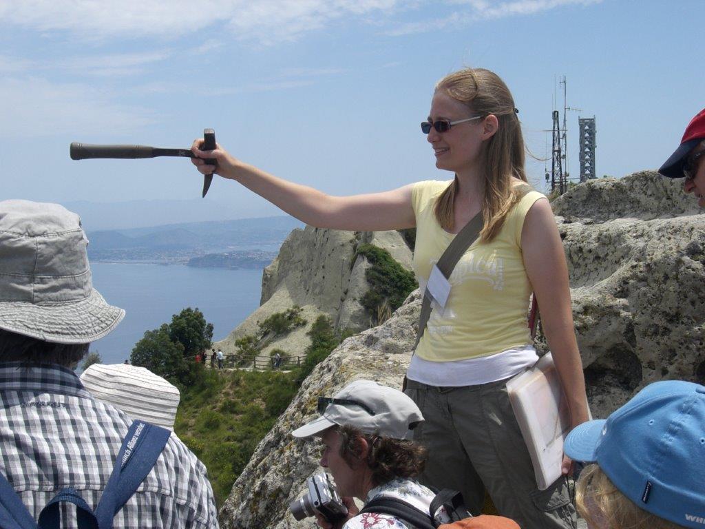 Wandern auf Ischia. Berggipfel-Wanderung